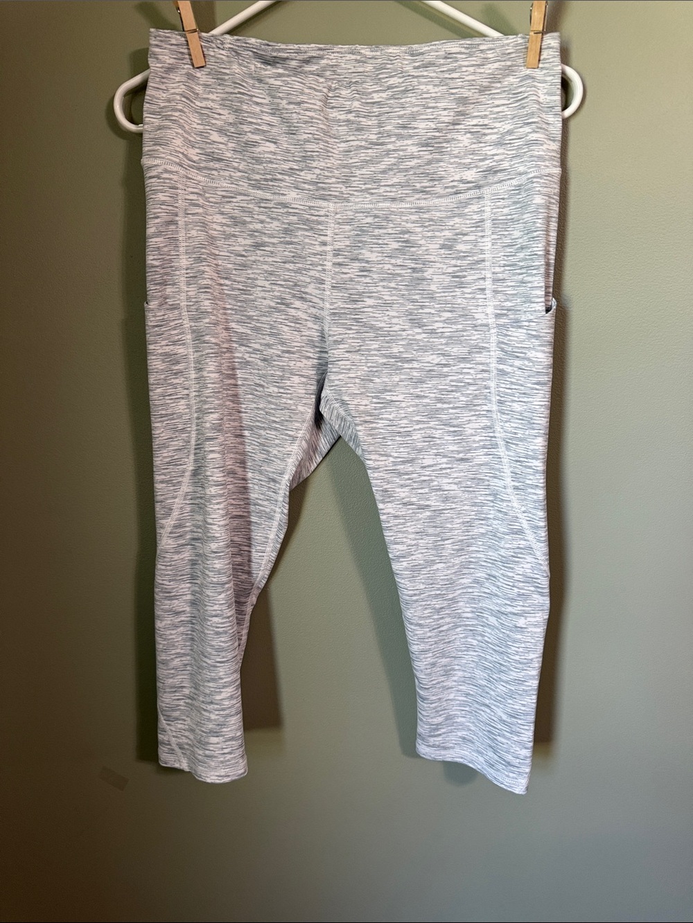 WOMEN’S ATHLETIC PANTS-